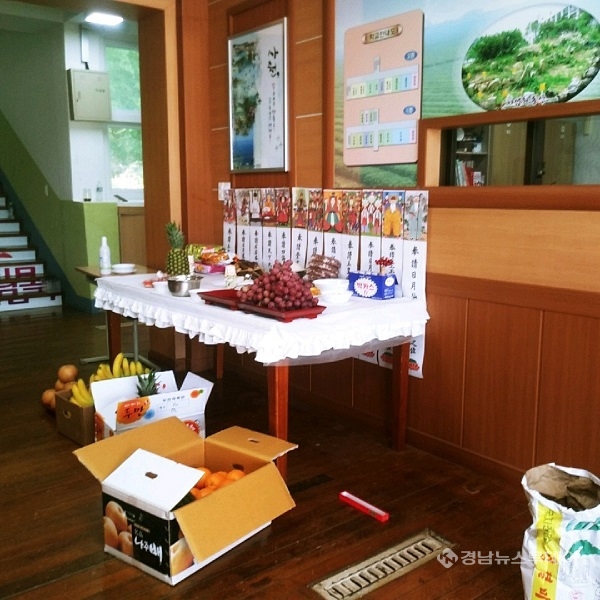 사천 소재 A중학교에서 지난 주말 굿판을 벌여 지역에서 논란이 일고 있다.2020.06.22.경남뉴스투데이