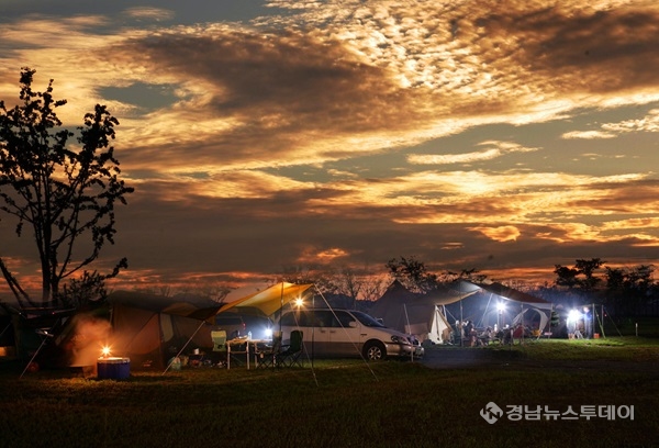 밀양아리랑오토캠핑장 전경