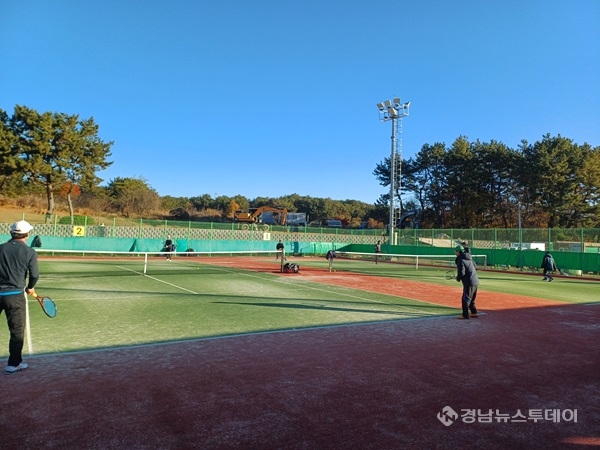 지난 제20회 고성군수배 전국테니스대회 모습<사진제공=고성군>