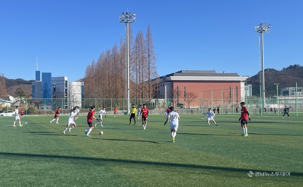 ‘2025년 진주성 축구 스토브리그’성황리에 개최<사진제공=진주시>