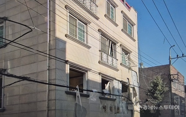 진주시 상평동 원룸 폭발사고 현장<사진제공=경남도소방본부>