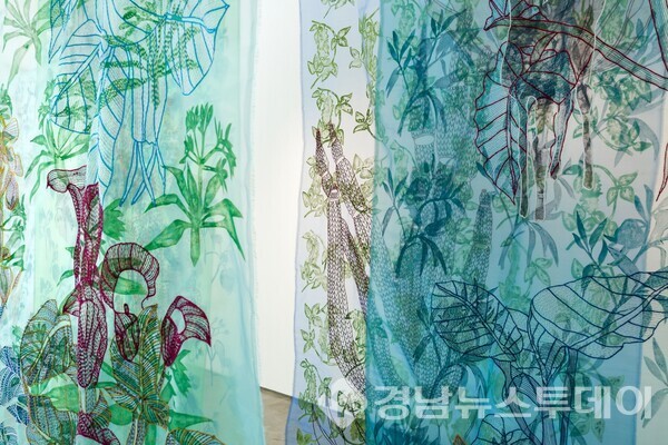 제럴딘 하비에르의 '두 명의 프리다' (사진제공=경남도)