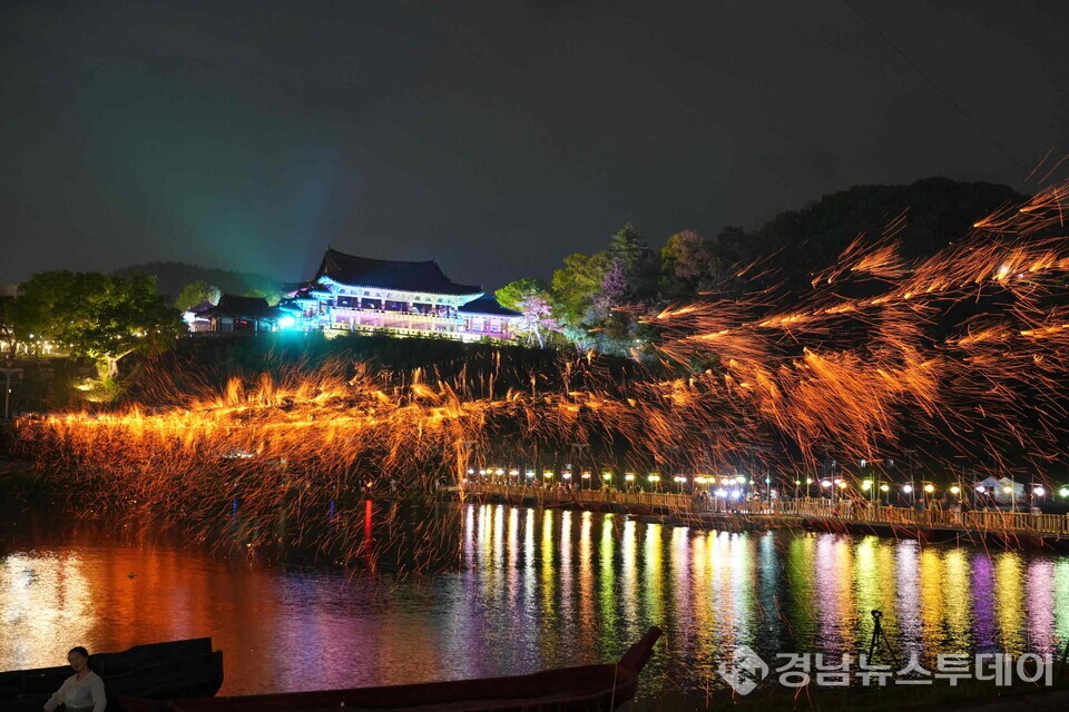 국보 영남루와 함께하는 2025년 밀양 국가유산 야행 개최