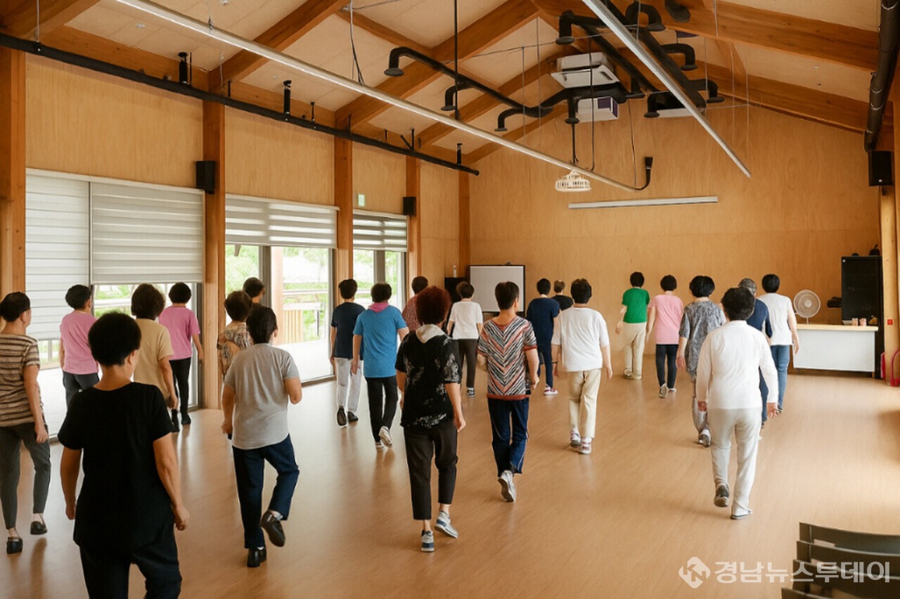 진주시 목조 공공건축‘세계로, 미래로’ - 홍락원 활용사진 (사진제공=진주시)