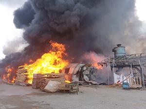 김해 상동면 공장서 화재...12억원 재산피해