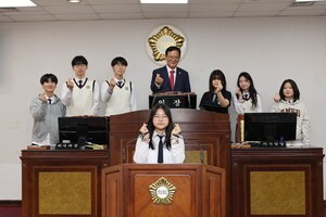 산청군의회, 지역 학생들과의 소중한 만남 가져