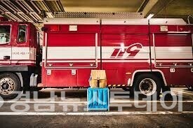 진주 상봉동 빌라서 화재… 1명 사망ㆍ1명 중상